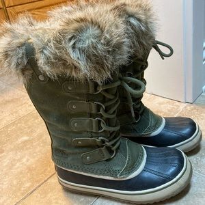 Sorel Joan of Arctic Sz 7 Snow Boots